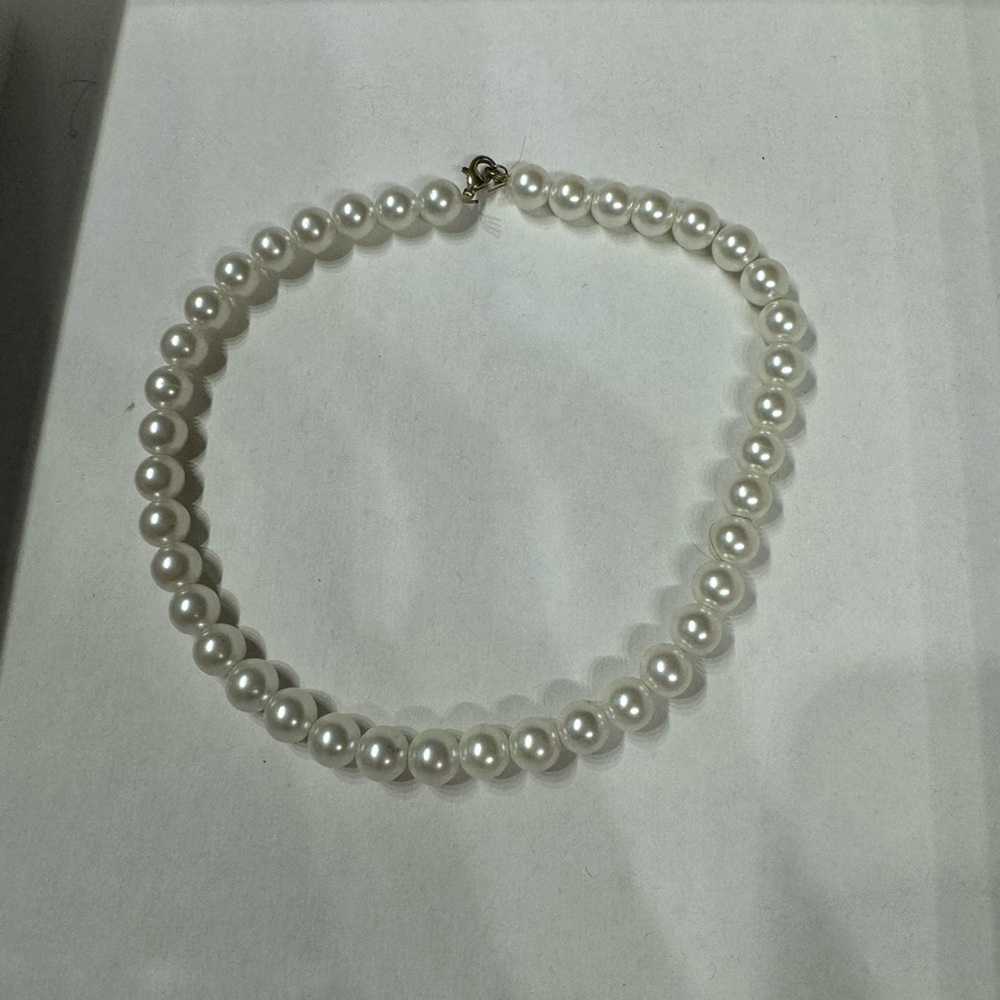 Pearl necklace